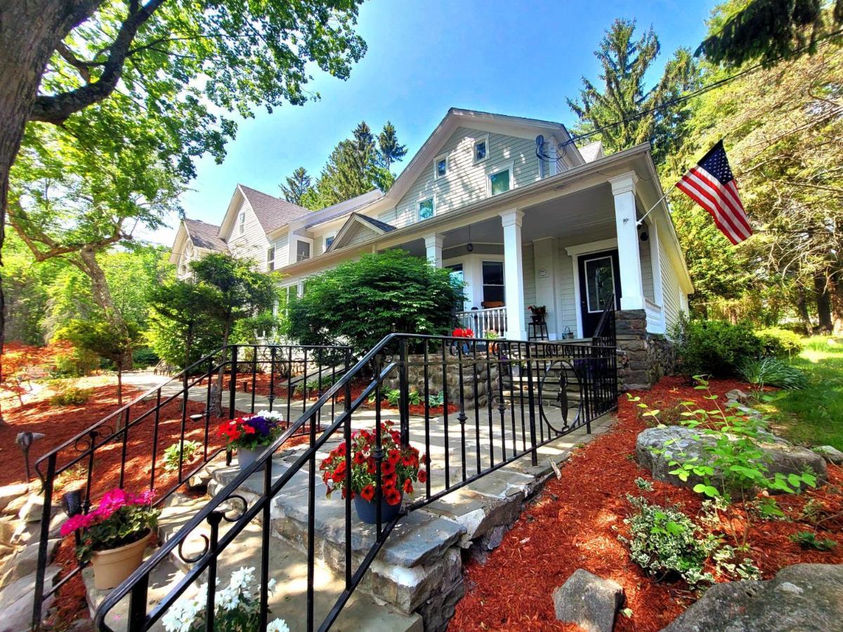 Pump House Inn & Spa Skytop Exterior photo